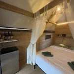 Glamping Uma Casanatura Luxury tent Cellino Attanasio