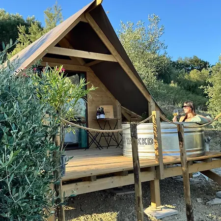 Οργανωμένο κάμπινγκ Glamping Uma Casanatura Cellino Attanasio